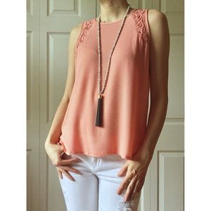 NWOT Francesca’s Alya Coral Shoulder Detail Tank